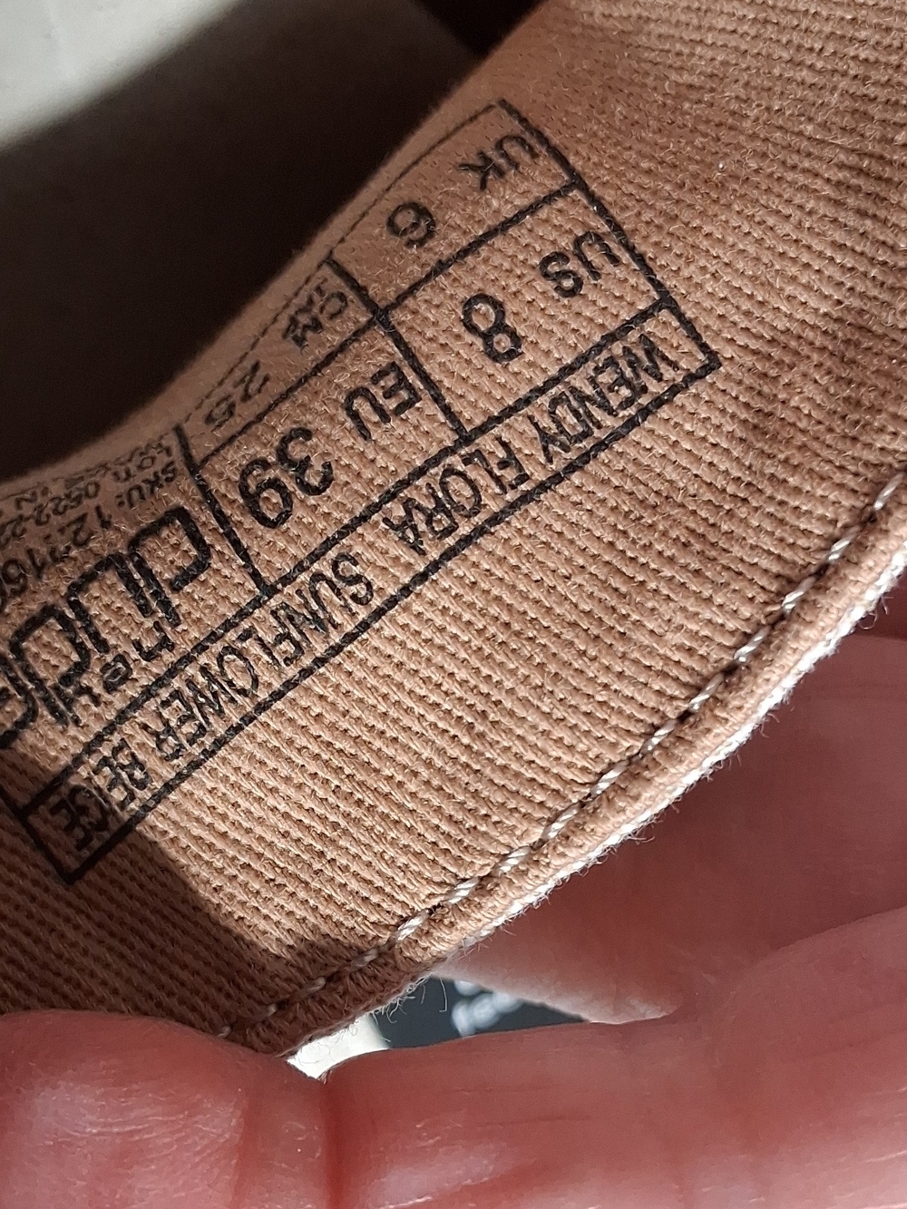 Hey Dude Women’s Beige Canvas Wally—Casual Slip-On Loafers - Picture 4 of 6